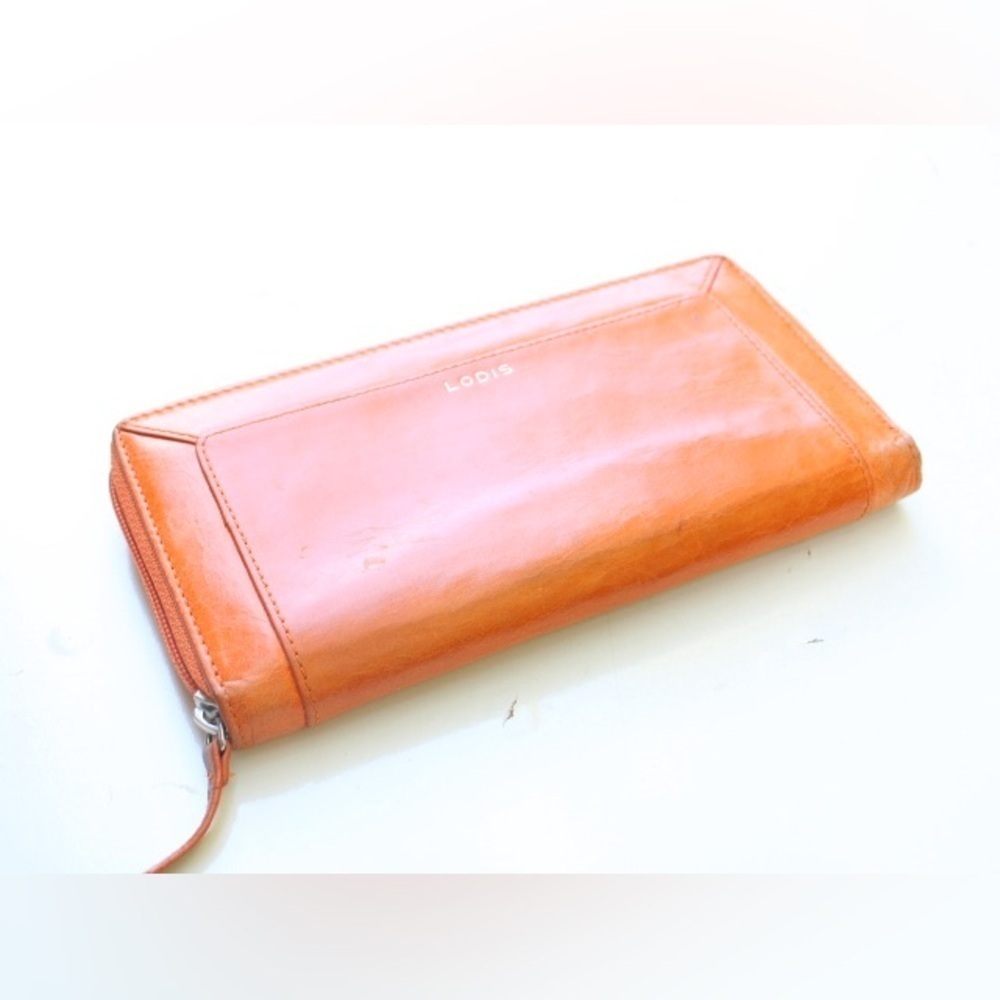 Lodis zip around wallet